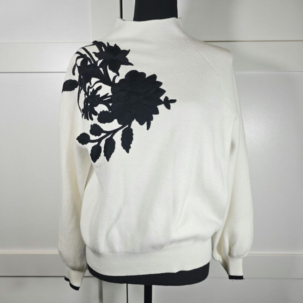 Anthropologie Beatriz Floral Applique Mock Neck Sweater. Size S. Ret. $138 - Picture 2 of 10